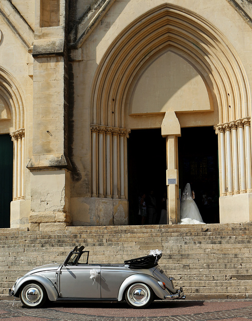 bride waiting