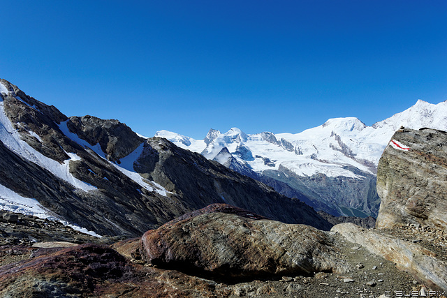 unterwegs auf dem Hohsaas-Rundweg (© Buelipix)