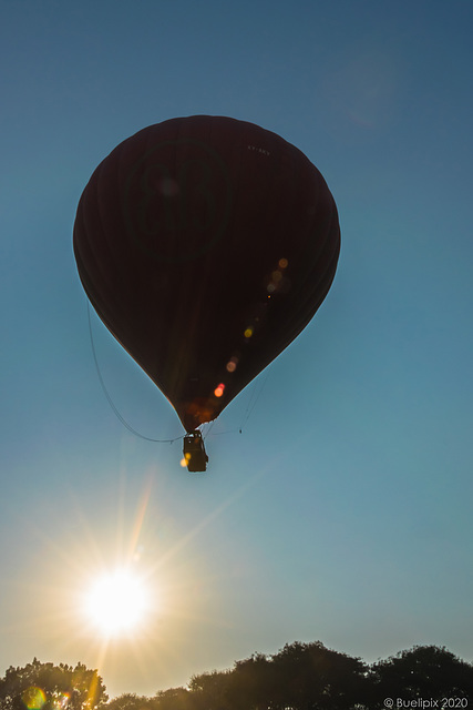 im Ballon über Bagan (© Buelipix)