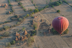 im Ballon über Bagan (© Buelipix)