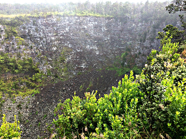 Puhimau Crater