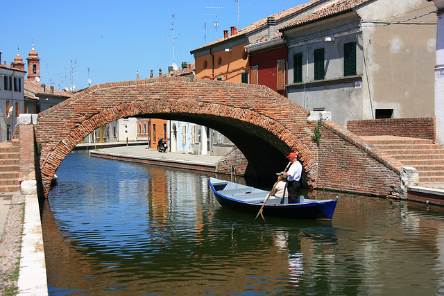 Sotto il ponte a Comacchio