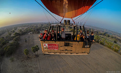 im Ballon über Bagan (© Buelipix)