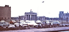 Berlin [Ost-Berlin/ Berlin-Est] (D; damals DDR, à l'époque RDA) janvier 1971. (Diapositive numérisée).