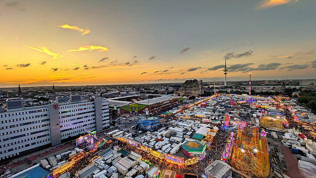 Dom + Millerntor-Stadion