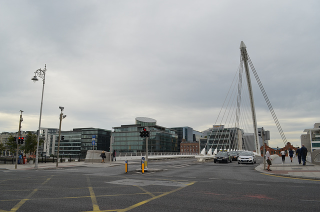 Dublin, Samuel Beckett Bridge