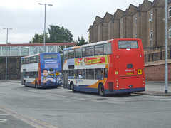 DSCF4602Stagecoach East Midlands 18121 (YN04 KGE) and 18120 (YN04 KGA) in Mansfield - 12 Sep 2018