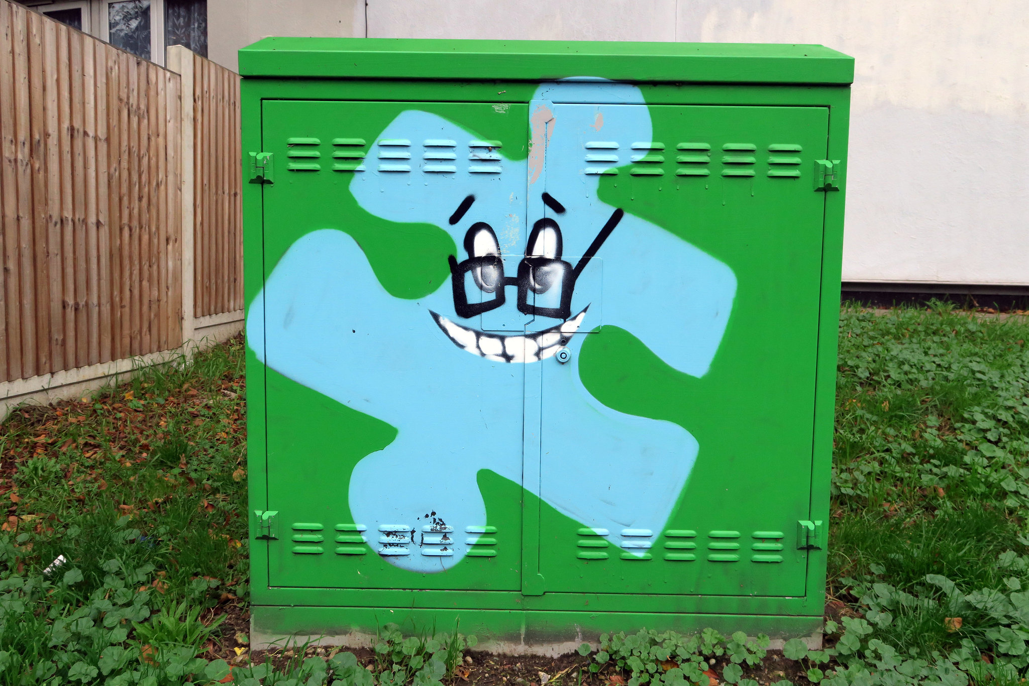 IMG 9745-001-Puzzle Piece Utility Box