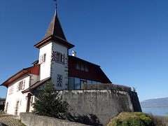 Wohnen mit einmaliger Aussicht auf den Neuenburgersee und die Jurakette