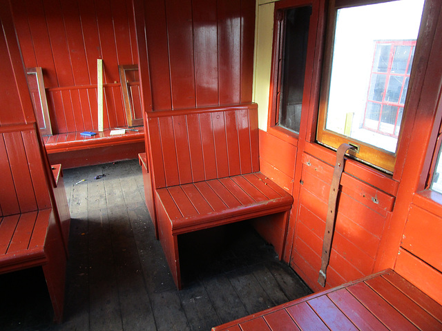 TR6 - door and seat (cmpt 4)