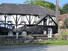 The other side of the Highwaymans Inn
