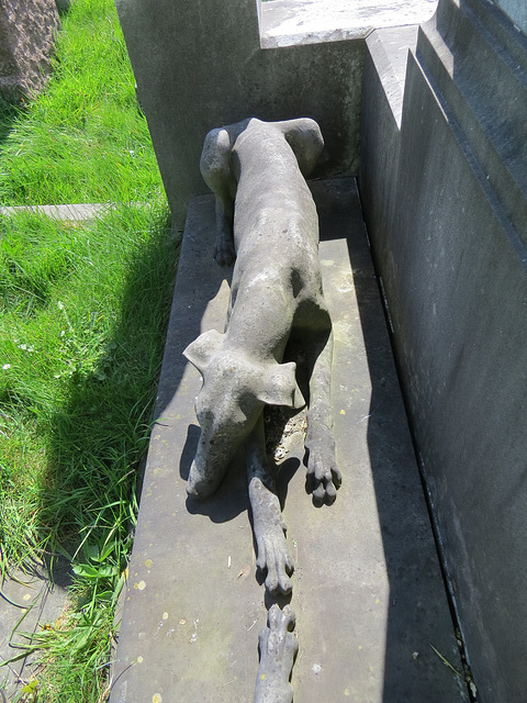 charlton cemetery, london