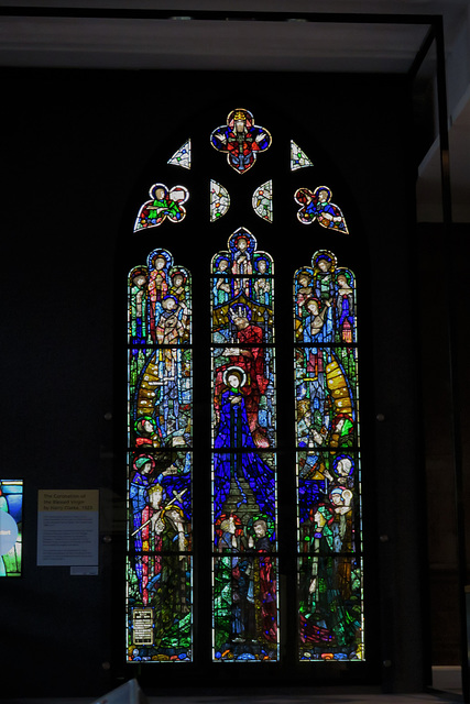 harry clarke glass, glasgow art gallery (20)