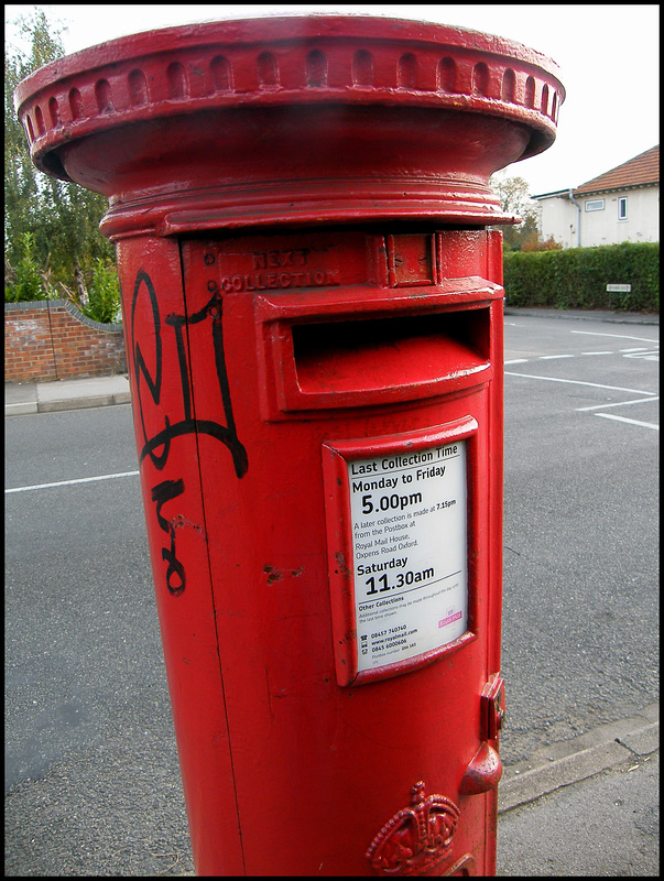 Donnington Bridge post box