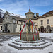 Oropa, la fontana albero di Natale. Auguri di Buon Natale - Merry Christmas - Joyeux Noël - Feliz Navidad.