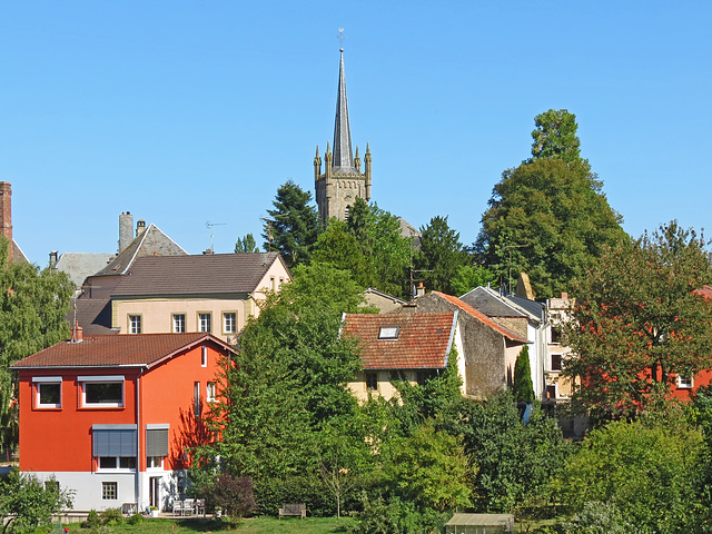 Blick zur Kirche von Befort