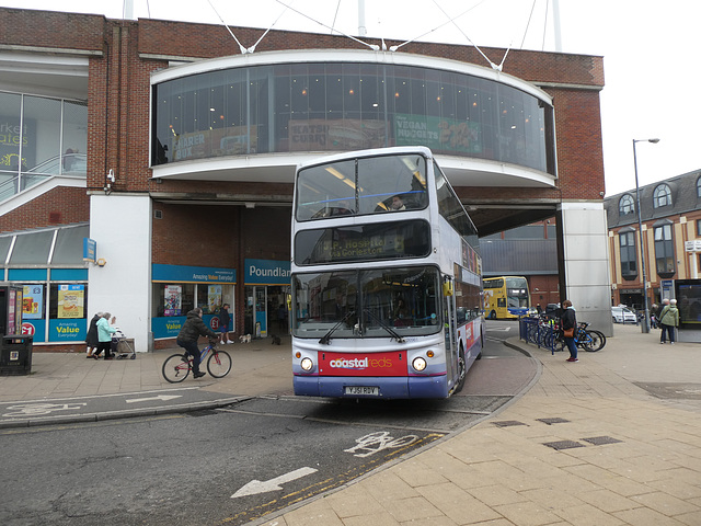 First Eastern Counties 30961 (YJ51 RDV) in Great Yarmouth - 29 Mar 2022 (P1110124)