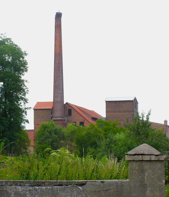 Schornstein der ehemaligen Brennerei