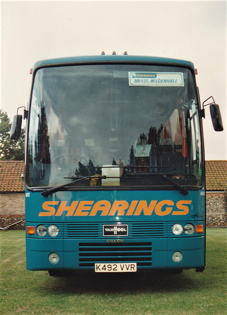 Shearings 492 (K492 KVR) at The Smoke House Inn, Beck Row – 12 Aug 1993 (202-02A)