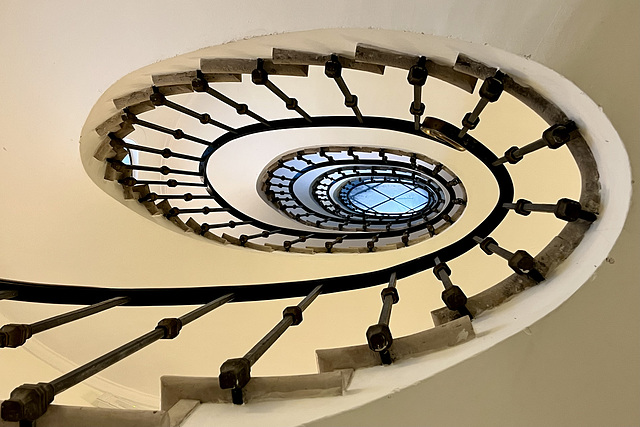 Venice 2022 – Galleria di Palazzo Cini – Oval staircase