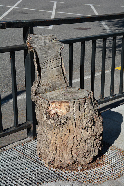 Andorra la Vella, Highchair on Plaça de Lalin