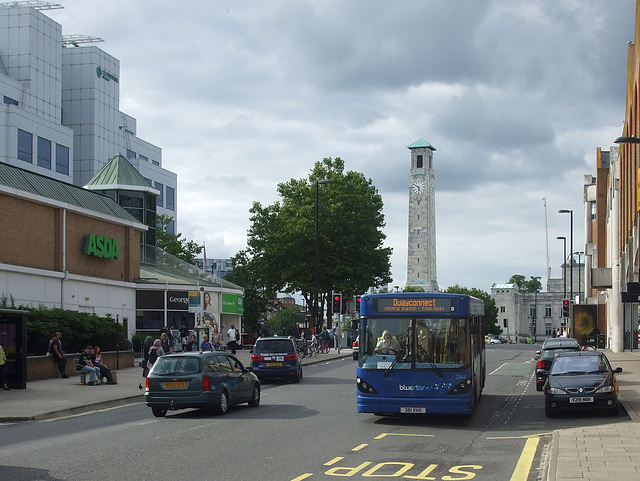 DSCF8269 Go-South Coast (Bluestar) 3334 (381 VHX) (HX51 LPN) in Southampton - 30 Jun 2017