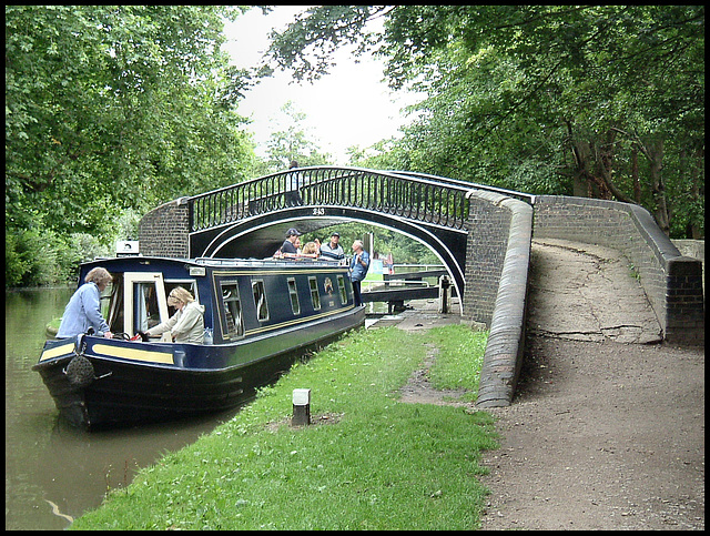 boat through Isis Bridge