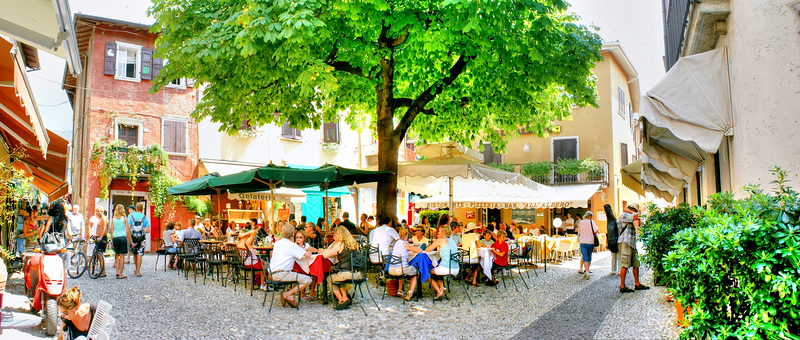 Malcesine.  Piazzetta. ©UdoSm