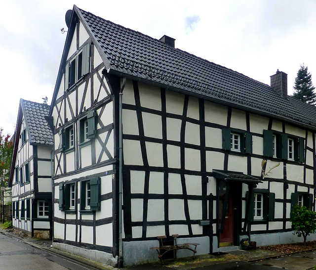 DE - Schleiden - Fachwerk in Olef