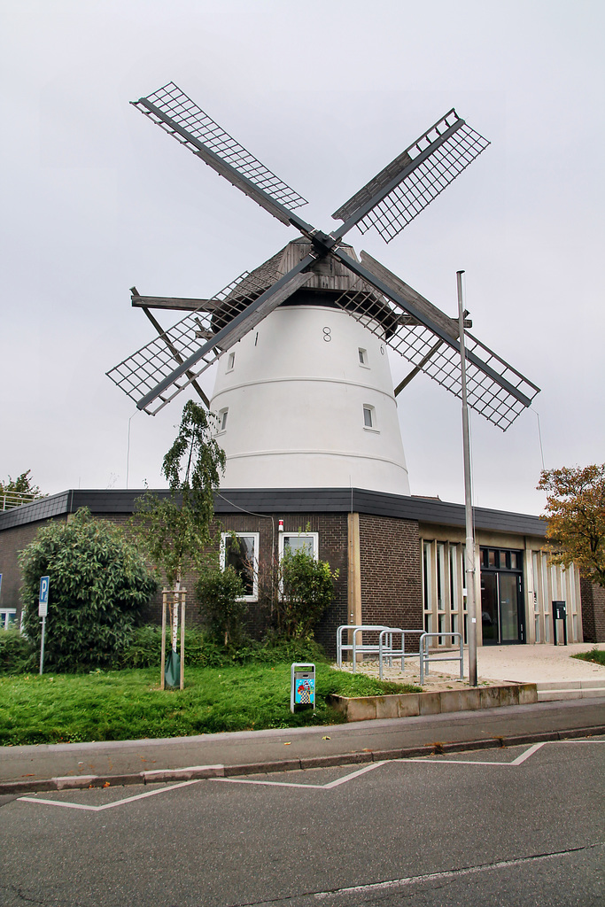 Alte Windmühle an der Bahnhofstraße (Bönen) / 9.10.2023