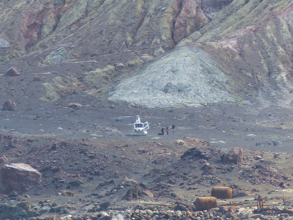 Whakaari/White Island (12) - 25 February 2015