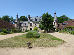 Château de TROUSSAY Loir et Cher 1/3