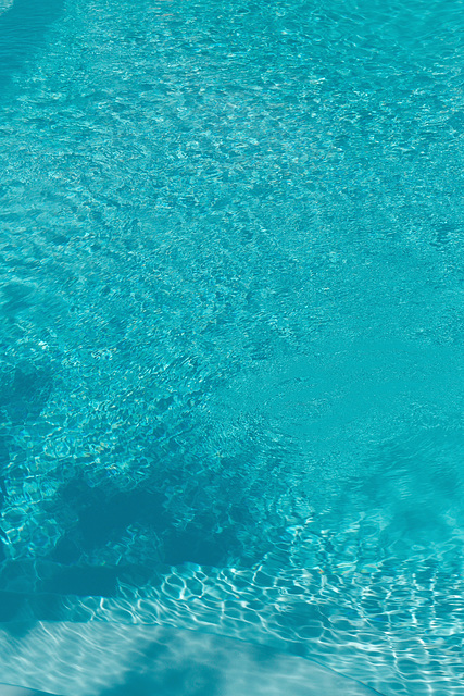 Couleur bleu piscine