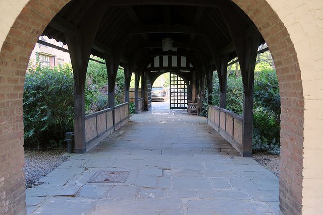 IMG 2384-001-Timber Framed Walkway