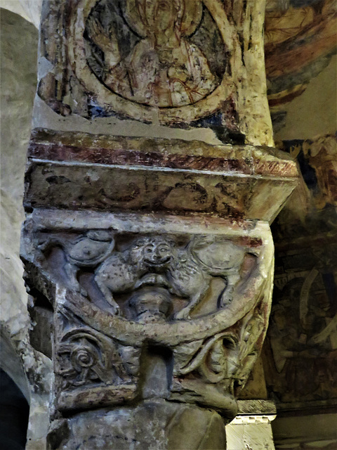 canterbury cathedral (15)mid c12 lion capital in st gabriel's chapel in the crypt