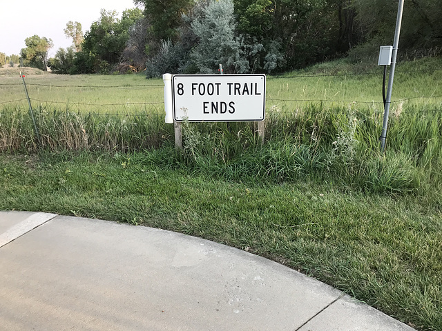 8 FOOT TRAIL ENDS