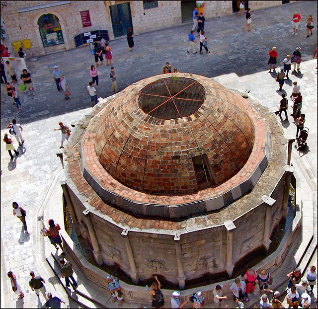 La fontana di Onofrio della Cava a Dubrovnik - 1438 -