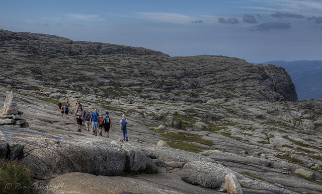 The trail to Kjeragbolten