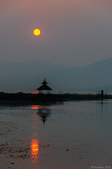 Sonnenuntergang auf dem Inle-See (© Buelipix)