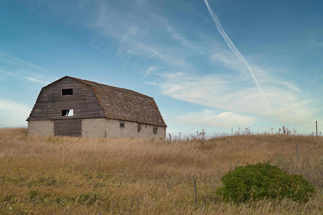 cinderblock barn 2