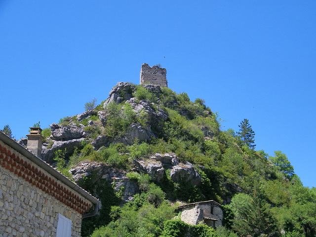 Ruines à Pontaix 26