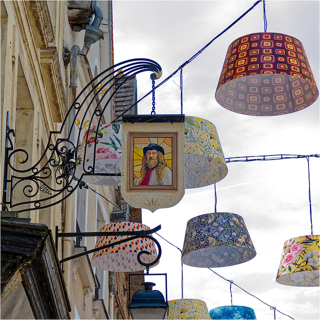 Laon Street View  27