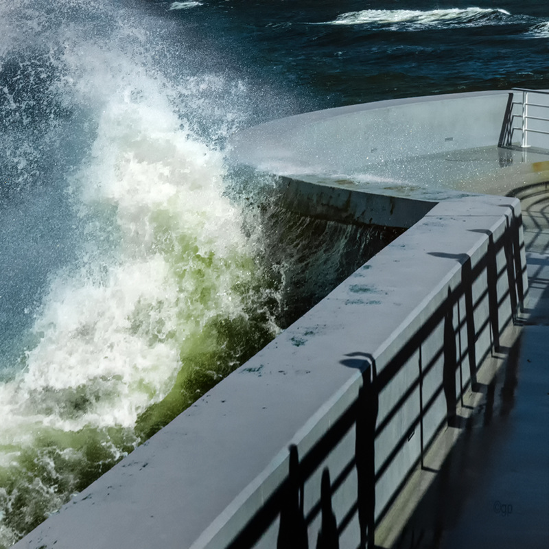 Wavebreaker Fences 3