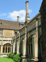 lacock abbey, wilts (94) c15 cloister with c16 work over