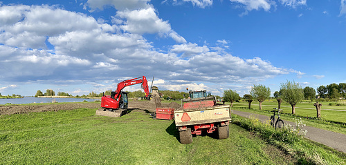 Work on the moving of bicycle path