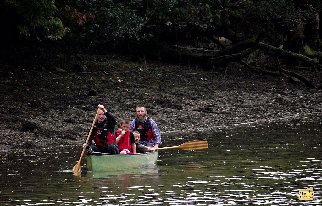 Paddling together