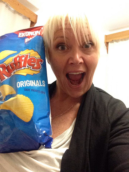 She knows I like ruffles, especially plain ones