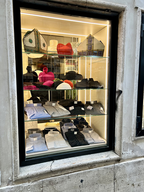 Rome 2025 – Clerical and litugical clothing