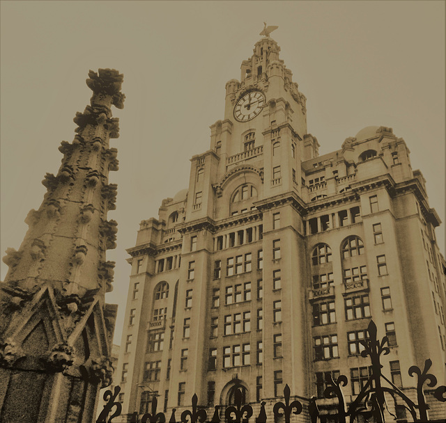 Liverpool: Royal Liver Building.