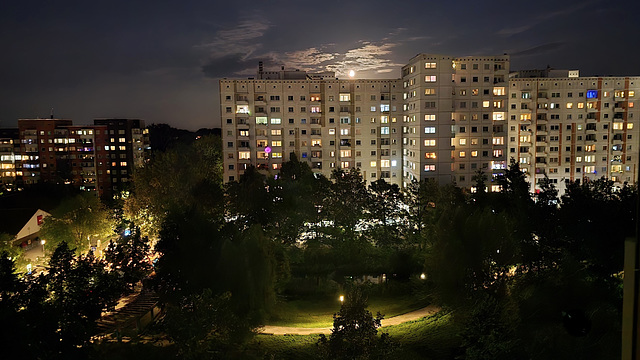 Gegenüber am 11.08.2025